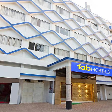 מומביי Fabhotel Neelkamal - Chembur מראה חיצוני תמונה